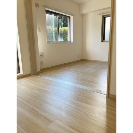 レジディア世田谷若林の物件内観写真